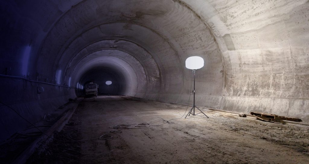 temporary construction lighting(the balloon light in a tunnel )
