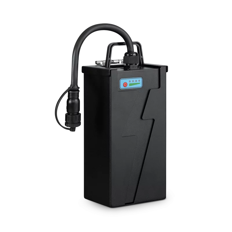 Balloon lighting tower that combines long life lithium batteries