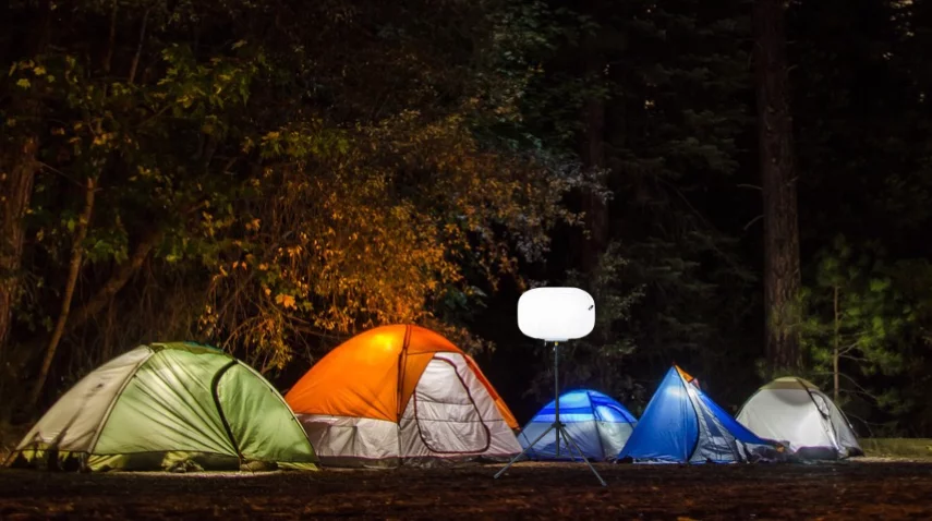 led balloon light with camping